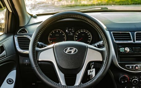 Hyundai Solaris II рестайлинг, 2014 год, 900 000 рублей, 15 фотография