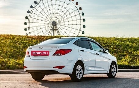 Hyundai Solaris II рестайлинг, 2014 год, 900 000 рублей, 2 фотография