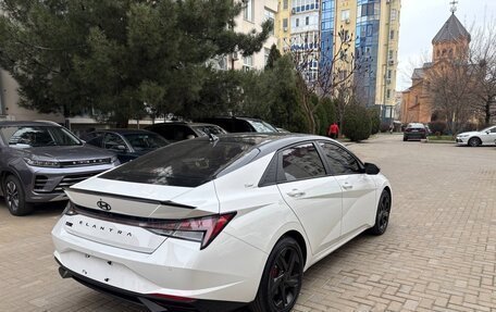 Hyundai Elantra, 2022 год, 1 480 000 рублей, 5 фотография