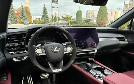 Lexus RX IV рестайлинг, 2024 год, 11 000 000 рублей, 12 фотография