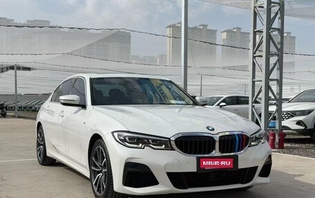 BMW 3 серия, 2021 год, 3 000 000 рублей, 2 фотография