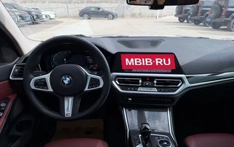 BMW 3 серия, 2021 год, 3 000 000 рублей, 10 фотография