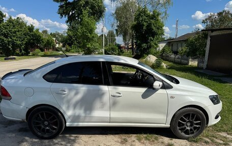 Volkswagen Polo VI (EU Market), 2012 год, 415 000 рублей, 3 фотография
