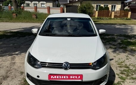 Volkswagen Polo VI (EU Market), 2012 год, 415 000 рублей, 2 фотография