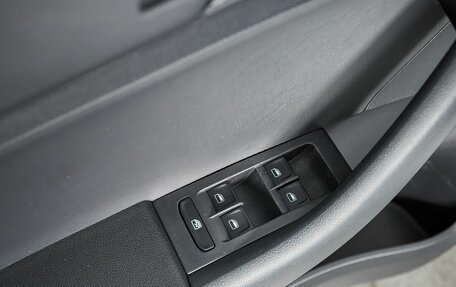 Skoda Rapid I, 2015 год, 947 000 рублей, 10 фотография