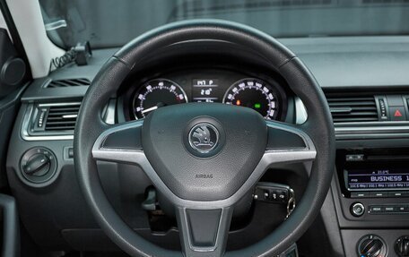Skoda Rapid I, 2015 год, 947 000 рублей, 15 фотография