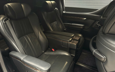 Toyota Alphard III, 2018 год, 4 100 000 рублей, 19 фотография