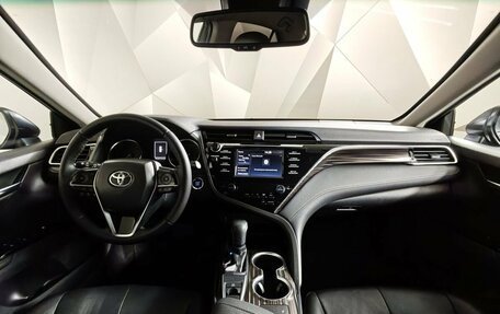 Toyota Camry, 2019 год, 1 998 000 рублей, 14 фотография