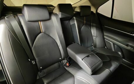 Toyota Camry, 2019 год, 1 998 000 рублей, 17 фотография