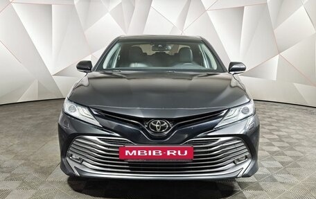 Toyota Camry, 2019 год, 1 998 000 рублей, 7 фотография