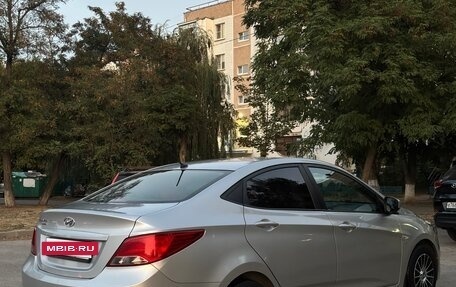 Hyundai Solaris II рестайлинг, 2016 год, 1 450 000 рублей, 4 фотография