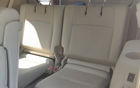Toyota Land Cruiser Prado 150 рестайлинг 2, 2019 год, 4 850 000 рублей, 7 фотография