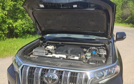 Toyota Land Cruiser Prado 150 рестайлинг 2, 2019 год, 4 850 000 рублей, 6 фотография