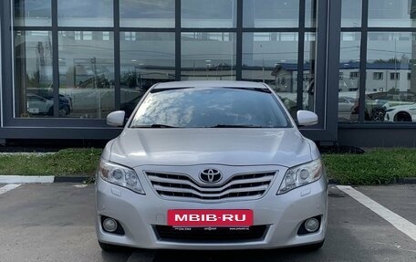 Toyota Camry, 2011 год, 1 019 000 рублей, 2 фотография