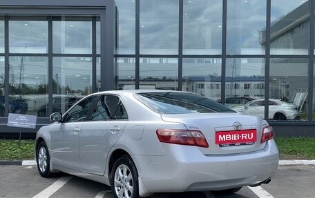 Toyota Camry, 2011 год, 1 019 000 рублей, 6 фотография