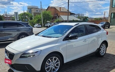 Volvo V40 II рестайлинг, 2018 год, 1 860 000 рублей, 1 фотография