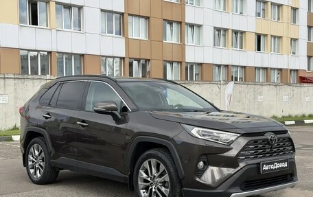 Toyota RAV4, 2020 год, 3 895 000 рублей, 3 фотография