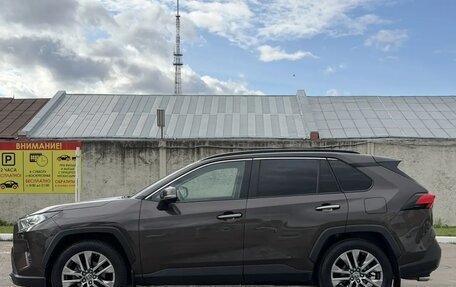Toyota RAV4, 2020 год, 3 895 000 рублей, 8 фотография