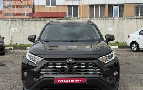 Toyota RAV4, 2020 год, 3 895 000 рублей, 2 фотография