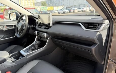 Toyota RAV4, 2020 год, 3 895 000 рублей, 11 фотография