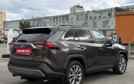 Toyota RAV4, 2020 год, 3 895 000 рублей, 5 фотография