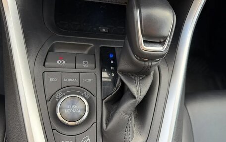 Toyota RAV4, 2020 год, 3 895 000 рублей, 19 фотография