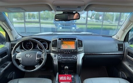 Toyota Land Cruiser 200, 2010 год, 2 450 000 рублей, 20 фотография