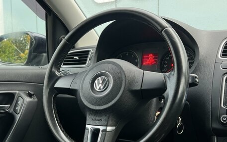 Volkswagen Polo VI (EU Market), 2011 год, 699 000 рублей, 13 фотография