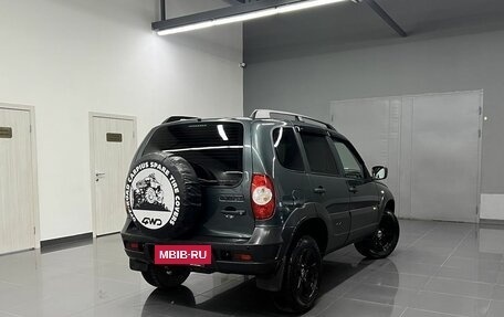 Chevrolet Niva I рестайлинг, 2018 год, 995 000 рублей, 2 фотография