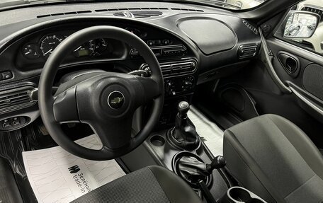 Chevrolet Niva I рестайлинг, 2018 год, 995 000 рублей, 8 фотография