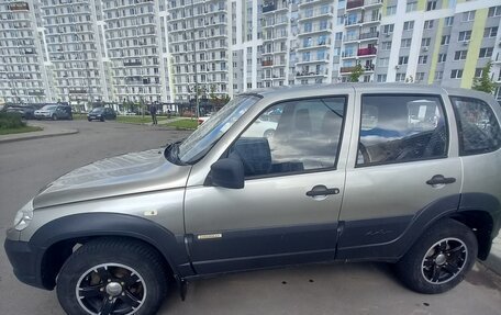 Chevrolet Niva I рестайлинг, 2015 год, 570 000 рублей, 8 фотография