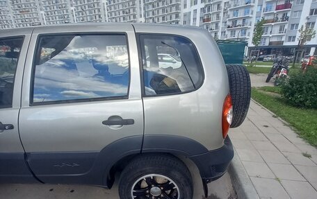 Chevrolet Niva I рестайлинг, 2015 год, 570 000 рублей, 7 фотография