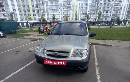 Chevrolet Niva I рестайлинг, 2015 год, 570 000 рублей, 11 фотография