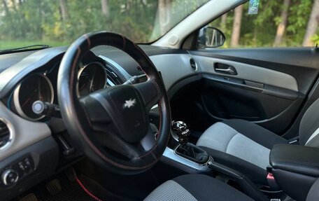 Chevrolet Cruze II, 2013 год, 620 000 рублей, 13 фотография