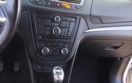 Opel Mokka I, 2014 год, 1 250 000 рублей, 2 фотография