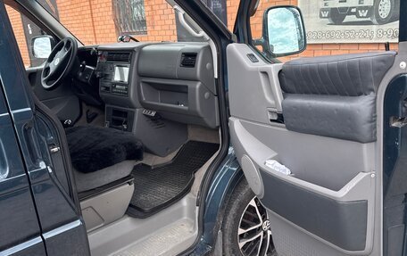 Volkswagen Multivan T4, 2002 год, 1 900 000 рублей, 5 фотография