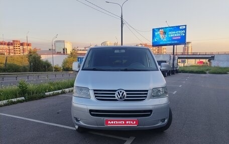 Volkswagen Multivan T5, 2008 год, 1 550 000 рублей, 1 фотография