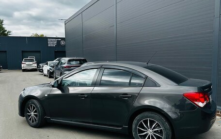 Chevrolet Cruze II, 2013 год, 640 000 рублей, 3 фотография