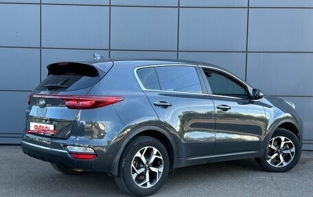 KIA Sportage IV рестайлинг, 2021 год, 2 450 000 рублей, 4 фотография