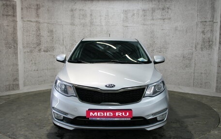 KIA Rio III рестайлинг, 2016 год, 915 000 рублей, 2 фотография