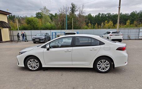 Toyota Corolla, 2021 год, 2 120 000 рублей, 2 фотография