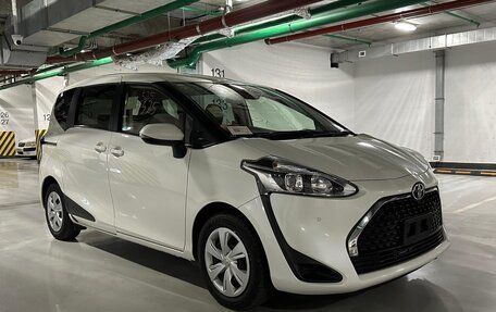 Toyota Sienta II, 2021 год, 1 435 000 рублей, 1 фотография