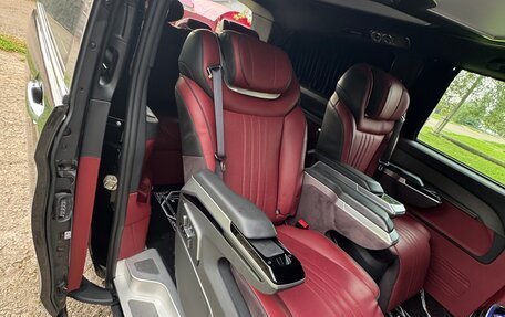 Mercedes-Benz V-Класс, 2025 год, 7 200 000 рублей, 2 фотография