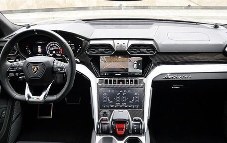 Lamborghini Urus I, 2021 год, 27 000 000 рублей, 35 фотография