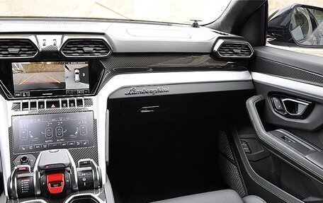 Lamborghini Urus I, 2021 год, 27 000 000 рублей, 36 фотография