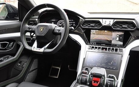 Lamborghini Urus I, 2021 год, 27 000 000 рублей, 37 фотография