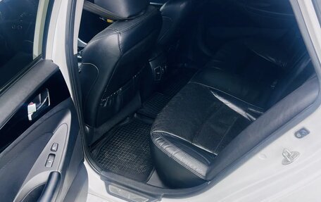 Hyundai Sonata VI, 2011 год, 880 000 рублей, 7 фотография