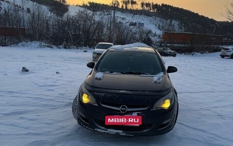 Opel Astra J, 2013 год, 622 000 рублей, 3 фотография