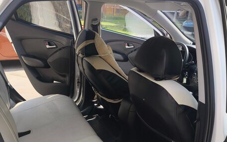 Hyundai ix35 I рестайлинг, 2015 год, 1 300 000 рублей, 9 фотография