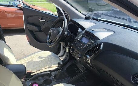 Hyundai ix35 I рестайлинг, 2015 год, 1 300 000 рублей, 8 фотография